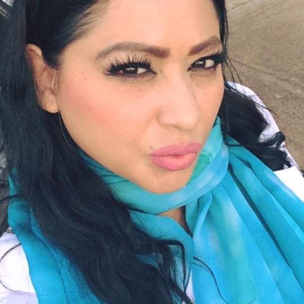 Meet your Posher, Beba